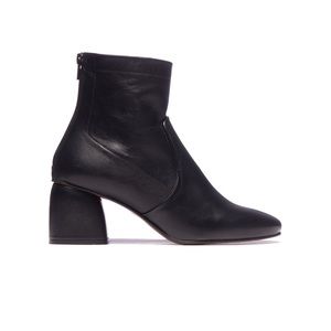 L’Intervalle Modesto Black Leather Boots